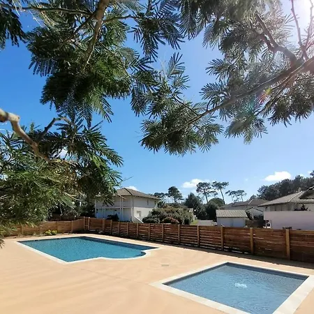 Paralia Apartman
